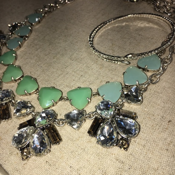 :: Stella & Dot🧞‍♂️Aqua Ombré Somervell Necklace - Picture 12 of 16